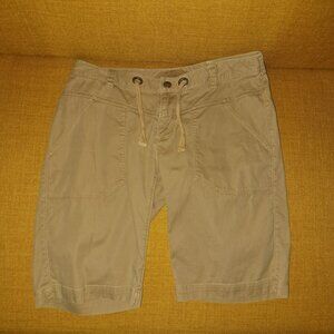 The North Face Tan Khaki Bermuda Drawstring Shorts Size 6 Women's Regular